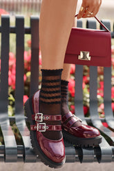 Chaussures femme en cuir verni bordeaux à brides